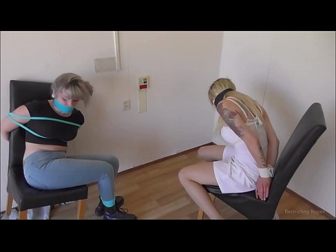 ❤️ Toksomaniulo / ligita kaj buŝoŝtopita / junulino en mizero ❤ Faka video ĉe eo.xxxomg.ru ☑