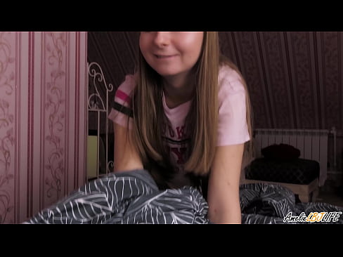 ❤️ Blondie Suĉas sian BFF-on Profunde kaj Akiras Cum En Ŝia Buŝo ❤ Faka video ĉe eo.xxxomg.ru ☑