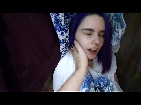 ❤️ Trovis mian fratinon en la ŝranko kaj helpis ŝin kumi ❤ Faka video ĉe eo.xxxomg.ru ☑
